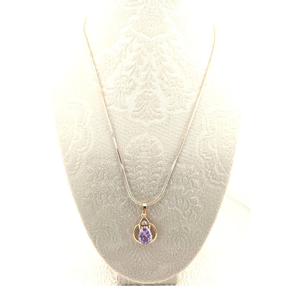 XP Gold Plated Pendant Necklace Pear Cut Glass Amethyst 19” Snake Chain Elegant - Picture 2 of 8